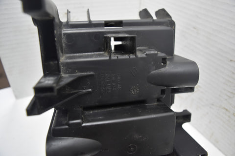 2007 2008 2009 Chevrolet Equinox Main Fuse Box Bracket Assembly 07 08 09