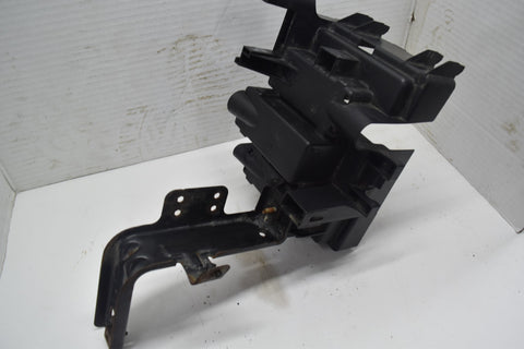 2007 2008 2009 Chevrolet Equinox Main Fuse Box Bracket Assembly 07 08 09