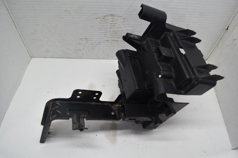 2007 2008 2009 Chevrolet Equinox Main Fuse Box Bracket Assembly 07 08 09