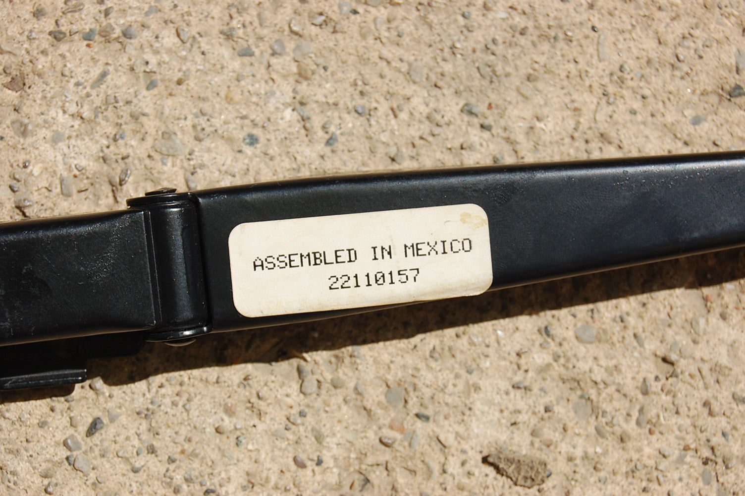 Pair Genuine GM OEM Windshield Wiper Arms Blazer Chevy and GMC Trucks