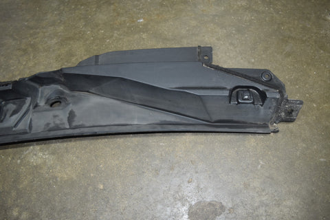 2007 2008 2009 Chevrolet Equinox Wiper Cowl Cover Panel 25851944 07 08 09