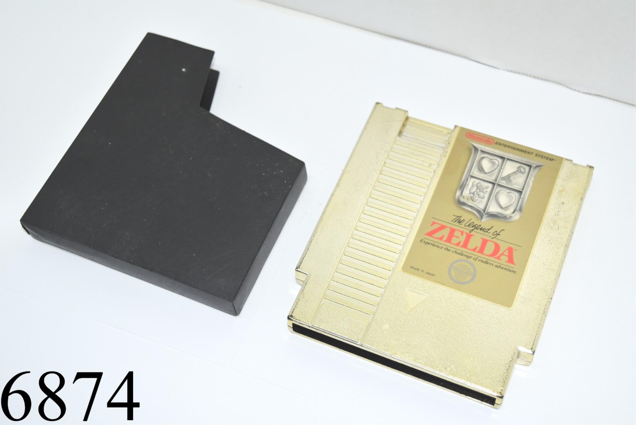 The Legend Of Zelda NES Game Cartridge Gold Shiny With Sleeve
