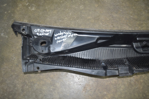 2007 2008 2009 Chevrolet Equinox Wiper Cowl Cover Panel 25851944 07 08 09