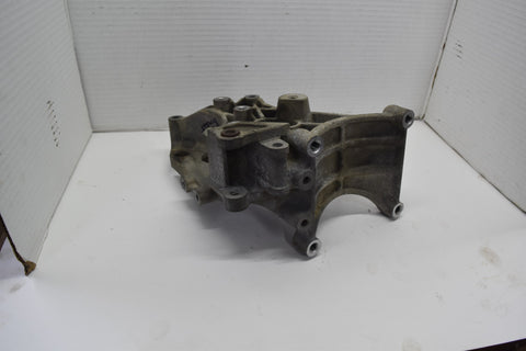 2001 2002 2003 2004 CHEVROLET SILVERADO DURAMAX AC SUPPORT BRACKET 01 02 03 04