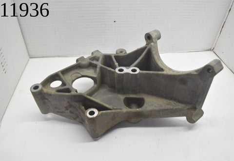 2001 2002 2003 2004 CHEVROLET SILVERADO DURAMAX AC SUPPORT BRACKET 01 02 03 04