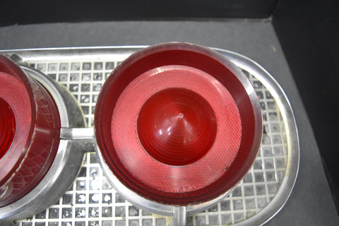 1958 1959 1960 FORD THUNDERBIRD REAR TAIL LIGHT TAILLIGHT RIGHT RH PASSENGER 59