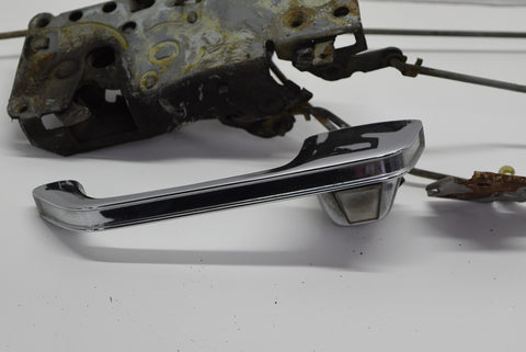 1983 1991 Chevy Suburban K5 Blazer Left Rear Door Latch Linkage Handle 83 84 91
