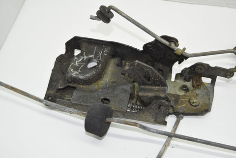 1983 1991 Chevy Suburban K5 Blazer Left Rear Door Latch Linkage Handle 83 84 91