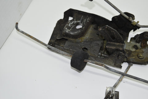 1983 1991 Chevy Suburban K5 Blazer Left Rear Door Latch Linkage Handle 83 84 91