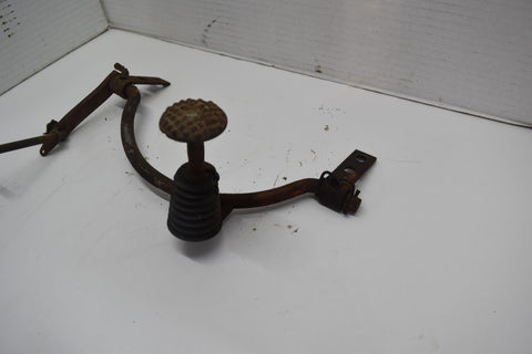 1949 1950 1951 1952 GMC CHEVY TRUCK START PEDAL BRACKET ASSEMBLY 49 50 51 52