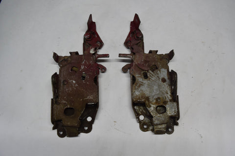 1967 OLDSMOBILE OLDS 442 F85 67 RH LH DRIVER PASSENGER DOOR LATCH MECHANISM 67