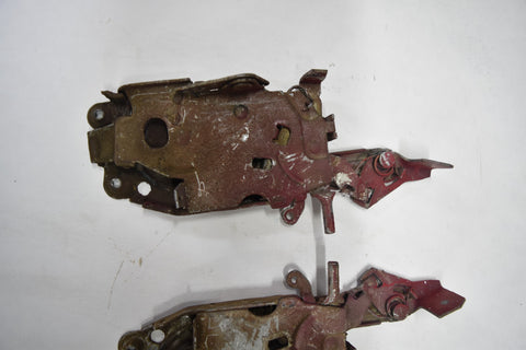 1967 OLDSMOBILE OLDS 442 F85 67 RH LH DRIVER PASSENGER DOOR LATCH MECHANISM 67