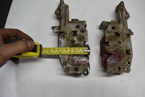 1967 OLDSMOBILE OLDS 442 F85 67 RH LH DRIVER PASSENGER DOOR LATCH MECHANISM 67