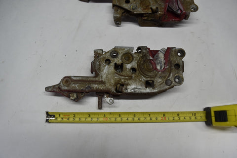 1967 OLDSMOBILE OLDS 442 F85 67 RH LH DRIVER PASSENGER DOOR LATCH MECHANISM 67