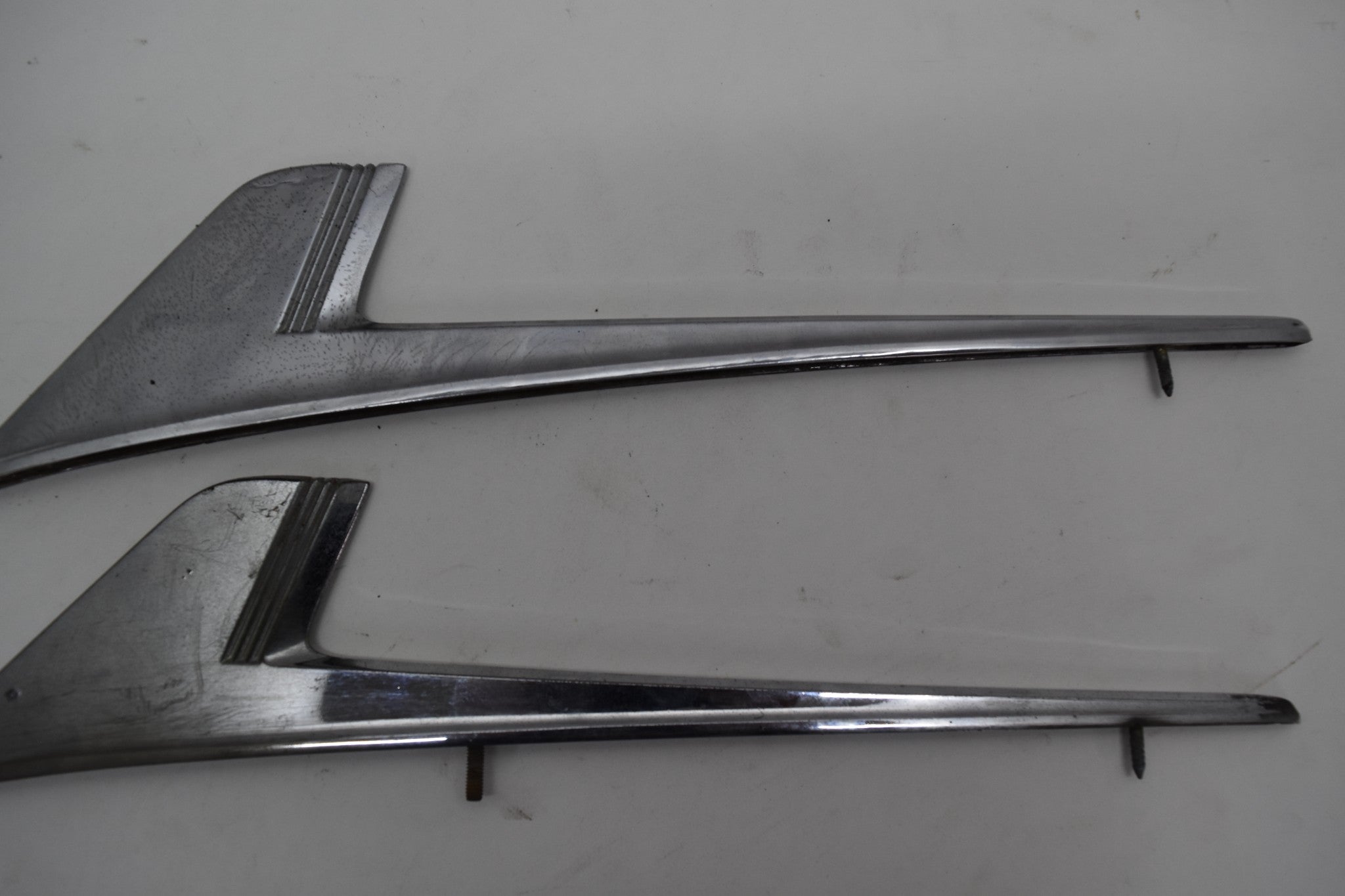 1958 CADILLAC LIMO FLEETWOOD HOOD ORNAMENT GUN SIGHTS LH RH VINTAGE 59
