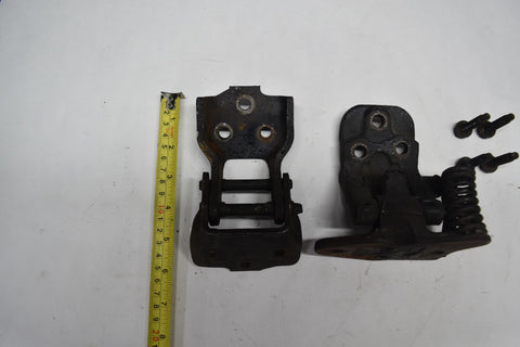 1966 1967 CUTLASS OLDSMOBILE 442 F85 DRIVER UPPER LOWER DOOR HINGES 66 67