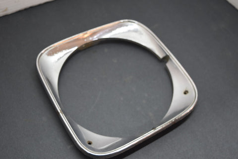 1971 Chevy Chevelle Right Headlight Bezel Trim Passenger Chevrolet 71 3982452