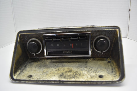 1970 1971 1972 BUICK SKYLARK RADIO BEZEL SELECTOR SONOMATIC 70 71 72