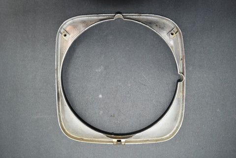 1971 Chevy Chevelle Right Headlight Bezel Trim Passenger Chevrolet 71 3982452