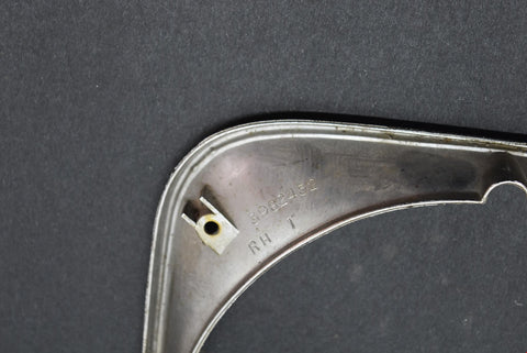 1971 Chevy Chevelle Right Headlight Bezel Trim Passenger Chevrolet 71 3982452