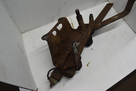 1951 1952 1953 GMC PICKUP TRUCK 1 TON BRAKE CLUTCH ARM MASTER CYLINDER ASSEMBLY