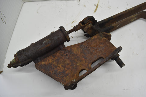 1951 1952 1953 GMC PICKUP TRUCK 1 TON BRAKE CLUTCH ARM MASTER CYLINDER ASSEMBLY