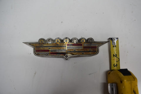 1958 CADILLAC LIMO FLEETWOOD SERIES 75 FRONT HOOD CREST EMBLEM 58