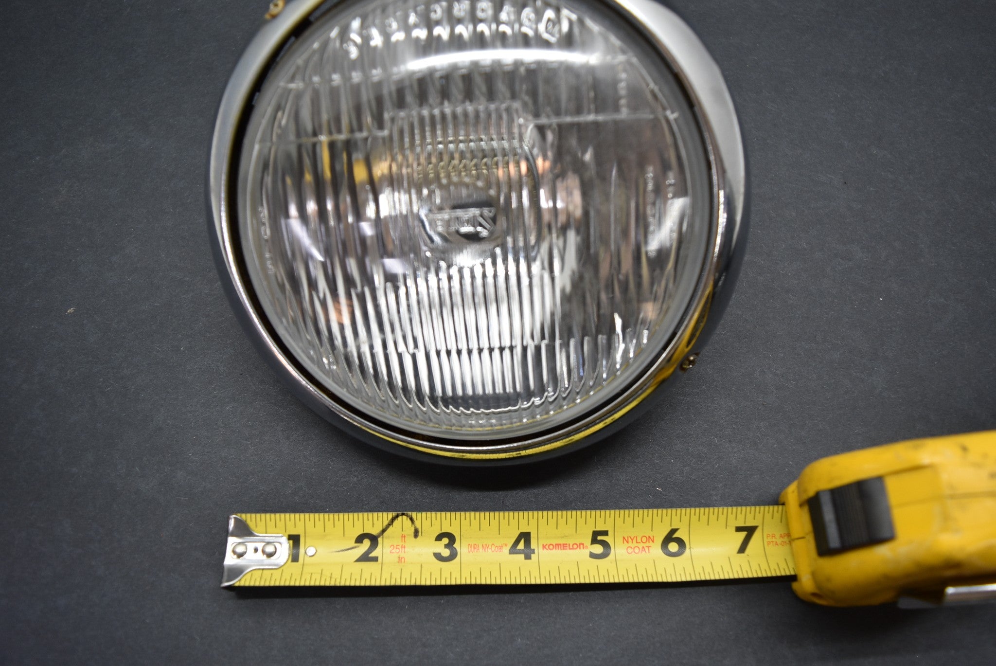 GM TRUCKS & VANS SILVERADO/PU 1500  19 OLD STYLE  FOG LAMP BEZEL LEFT Chrome Oem 22944880 P 2014 2015