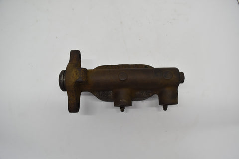 1967 1968 1969 1970 GM GTO CAMARO CUTLASS SKYLARK MASTER CYLINDER 5460465 D-12