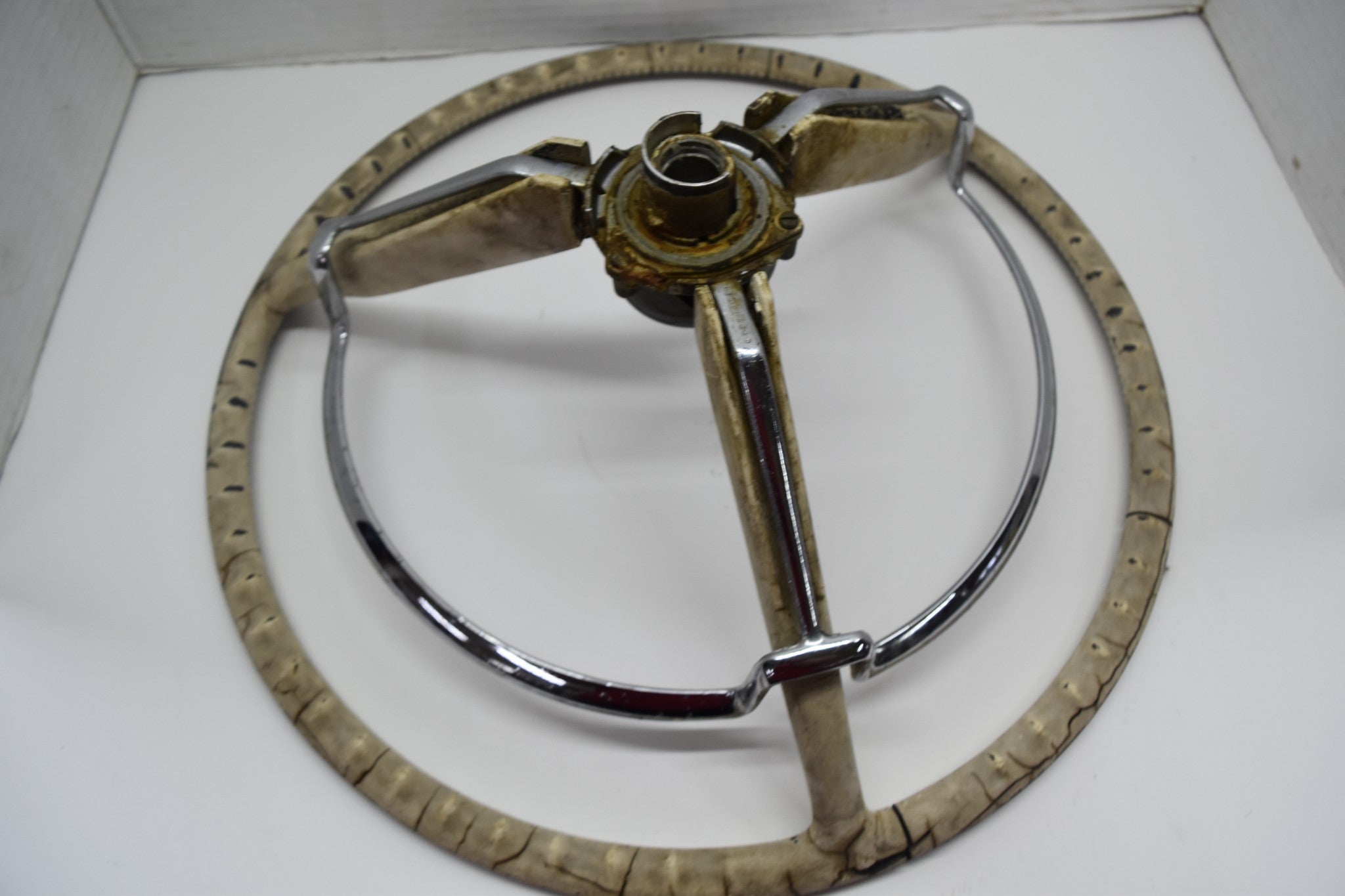 1958 1959 1960 FORD THUNDERBIRD STEERING WHEEL HORN RING 58 59 60