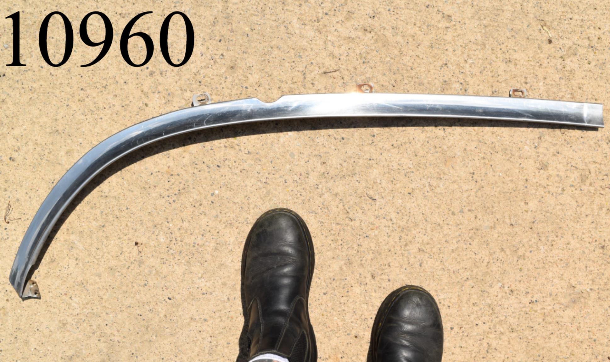 1963 1964 Ford Galaxie Front Windshield Left Driver Lower Trim Mouldin