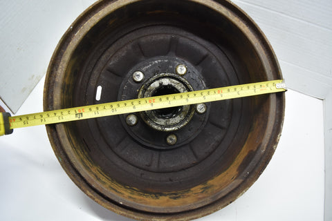 1958 CADILLAC LIMO FLEETWOOD SERIES 75 DRIVER LEFT FRONT HUB ASSEMBLY 58