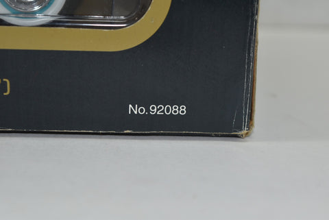 Road Tough 1:18 Die-Cast Metal Collection 1957 Chevrolet Nomad Chevy New In Box