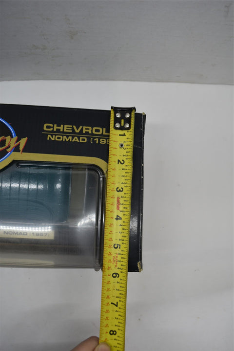 Road Tough 1:18 Die-Cast Metal Collection 1957 Chevrolet Nomad Chevy New In Box