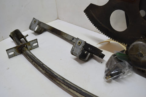 1981-1993 Ford Mustang Convertible RH Guide Power Window Regulator Motor