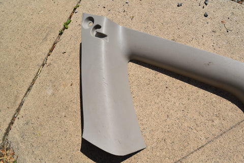 2007 CHEVROLET TRAILBLAZER REAR PASSENGER WINDOW UPPER TRIM MOLDING 07 2005 2009