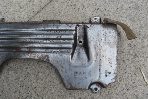 2007 CHEVROLET TRAILBLAZER KNEE BOLSTER BRACKET LOWER DASH 15797182 2004 2009