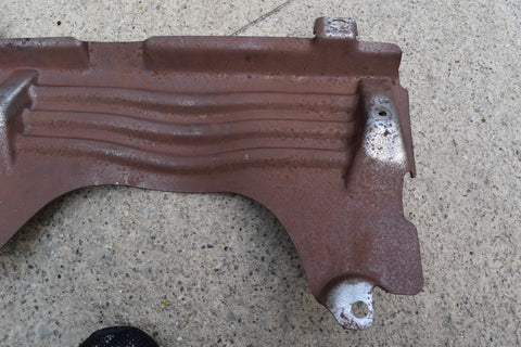 2007 CHEVROLET TRAILBLAZER KNEE BOLSTER BRACKET LOWER DASH 15797182 2004 2009