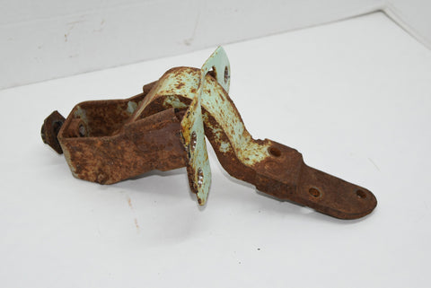 1958 Oldsmobile Super 88 Front Right Upper Door Hinge Passenger 58 Olds RH