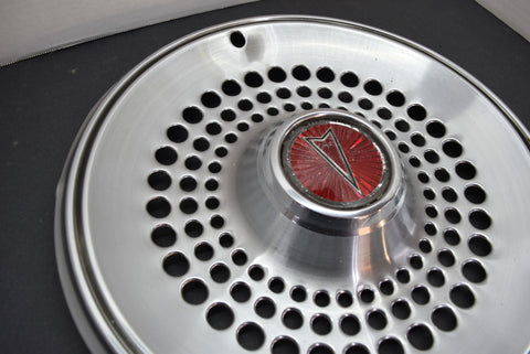 1977 1978 Pontiac Firebird Grand Prix LeMans Catalina Hubcap Wheel Cover 77 78