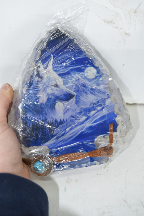 Moonlit Run Mystic Wolf Arrowhead The Hamilton Collection Collectible Sculpture