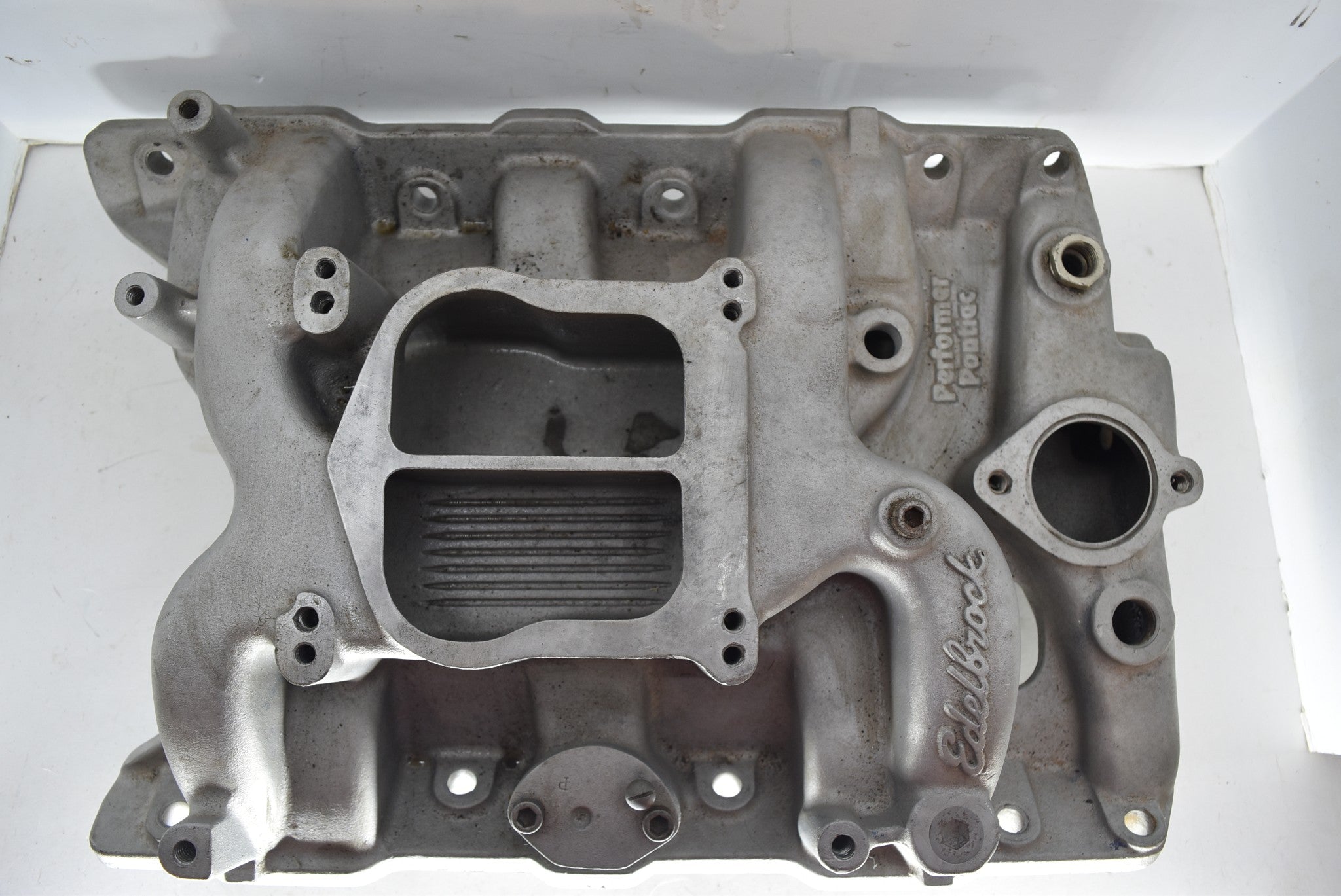 Edelbrock 2156 Performance Pontiac Intake Manifold 400 455 Dual Plane
